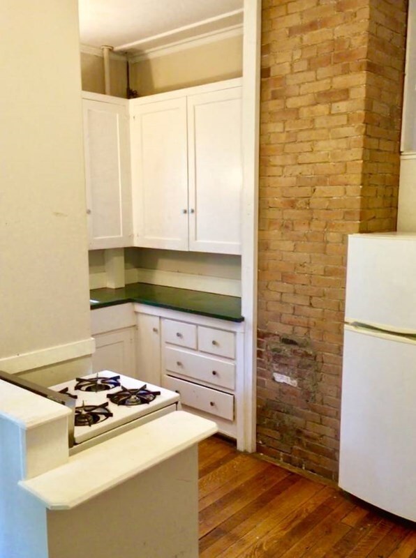 Building Photo - 514 Deering Ave