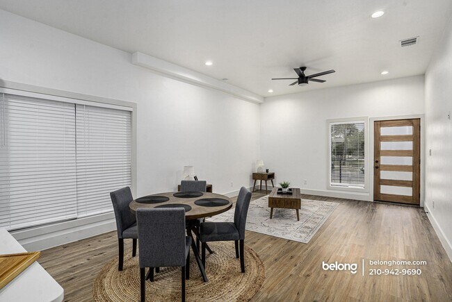 Foto del edificio - 321 Porter St