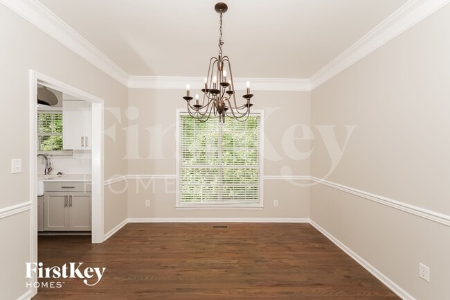 Building Photo - 3030 Weatherford Dr