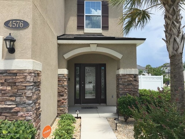 Building Photo - 4576 Plantation Oaks Blvd