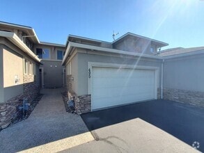 Building Photo - 495 Columbia Point Dr