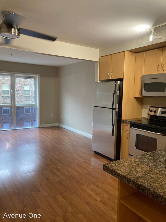 Foto del edificio - 2 br, 1 bath House - 103 Bellevue Ave East...