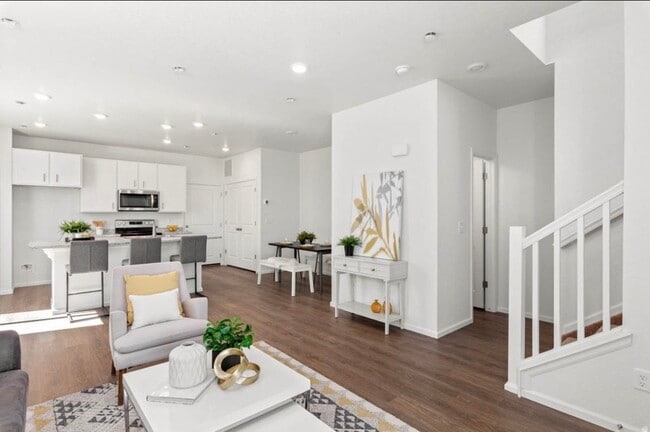 Foto del edificio - 182 E Arcade Dr