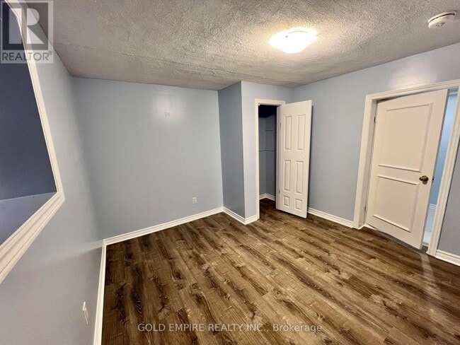 Building Photo - 1532 Western Rd