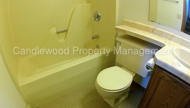 Building Photo - 2600 Sunset Blvd