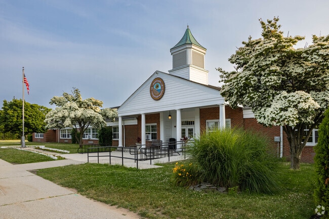 The Mount Sinai Elementary School is an all-inclusive, public K-5 school in Mount Sinai, NY.