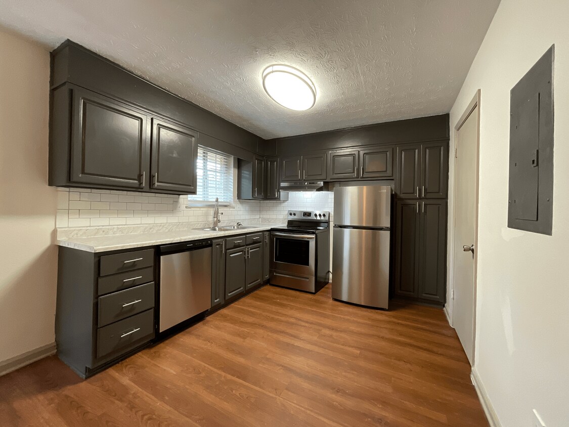 Woods on Tara 6726 Tara Blvd Jonesboro, GA Apartments for Rent in