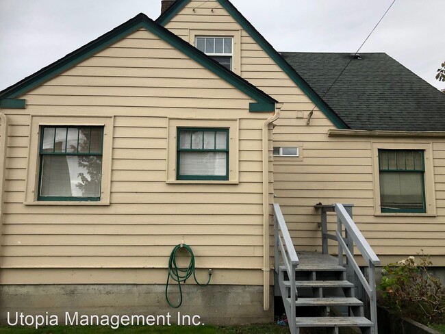 Building Photo - 3 br, 1 bath House - 2416 Cornwall Ave