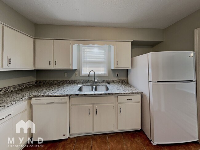 Foto del edificio - 7542 Lone Oak Cove