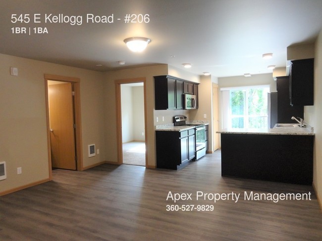 Building Photo - 545 E Kellogg Rd
