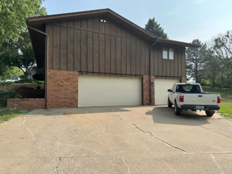 3132 S Oleander St, Sioux City, IA 51106 House for Rent in Sioux City