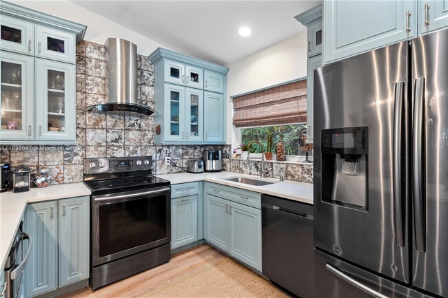 Photo - 2900 Whitehead St House