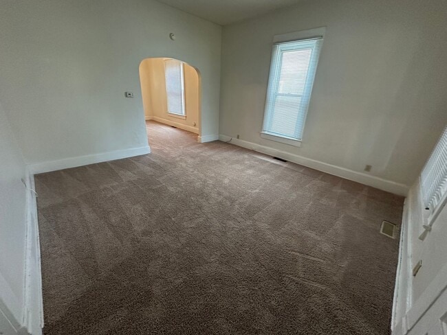 Building Photo - 71 N Warman Ave