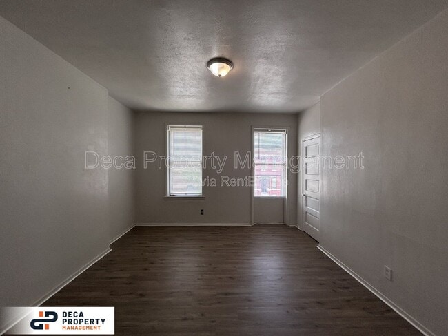 Building Photo - 3226 Utah St
