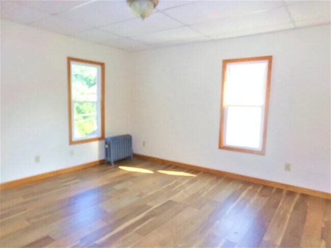 Foto del edificio - 94 E Church St