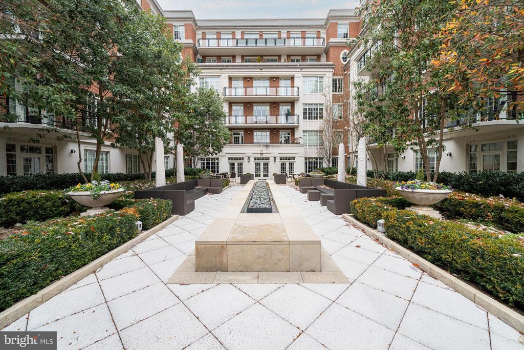 6900 Fleetwood Rd Unit 206, McLean, VA 22101 Apartment for Rent in