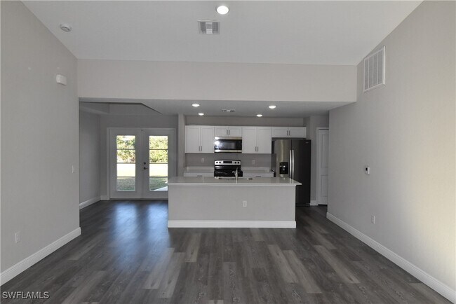 Building Photo - 202 Seagrape St