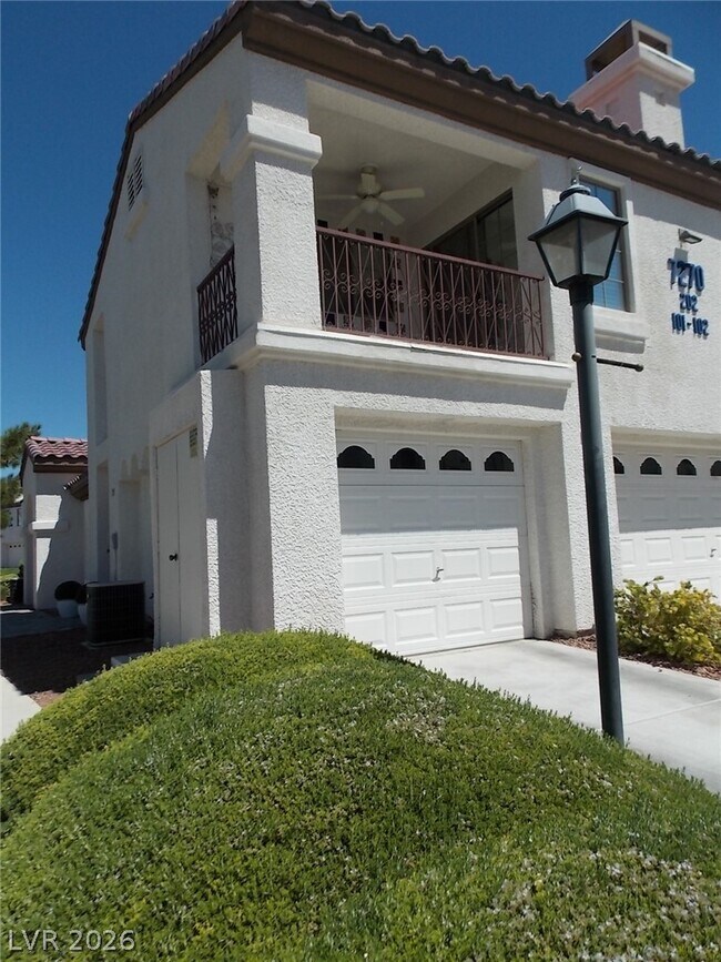 Foto del edificio - 7270 Diamond Canyon Ln