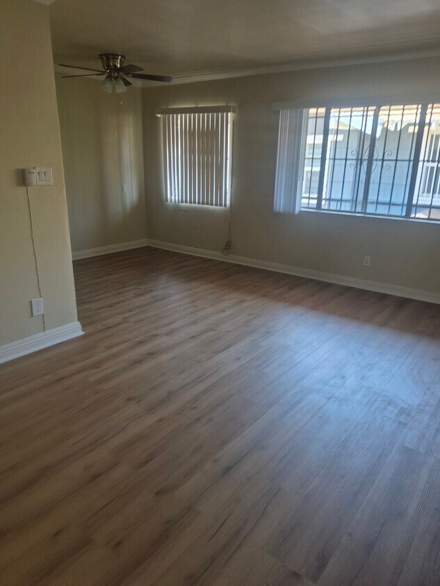 Building Photo - 1406 Crenshaw Blvd
