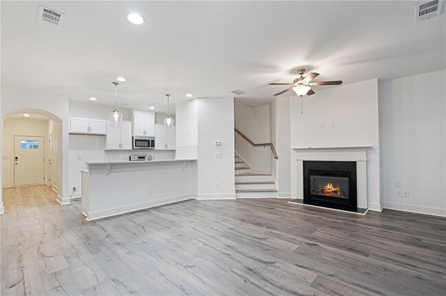 Foto del edificio - 5820 Calle Vis Dr
