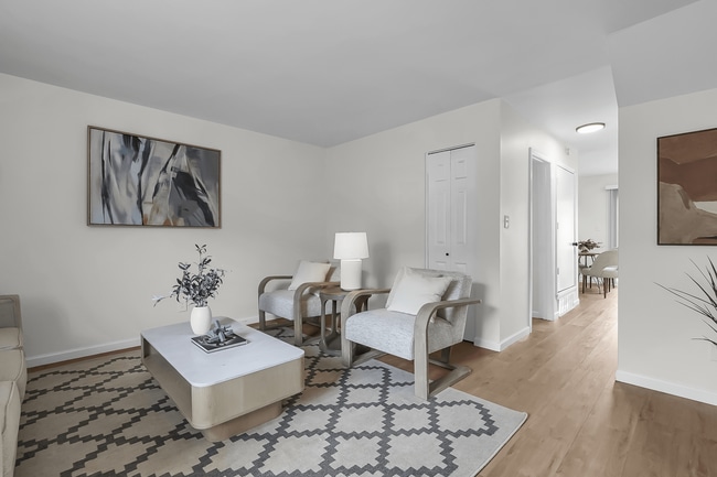 Foto del edificio - 1289 RENTAL CONDO COMMUNITY