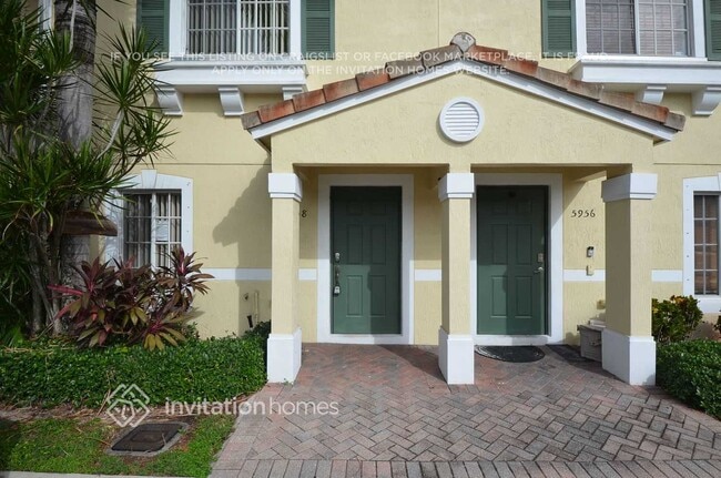 Building Photo - 5958 London Ln