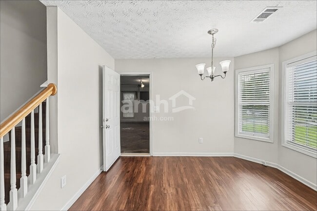 Building Photo - 1552 Armende Cir