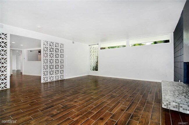 Foto del edificio - 4 br, 3.5 bath House - 19481 Rosita St