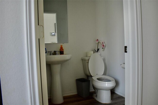 Foto del edificio - 1811 Legacy Hills Dr