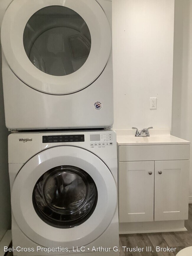 Foto del edificio - 3 br, 1.5 bath House - 25 Marcus Drive