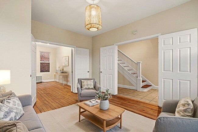 Photo - 708 Columbia Rd NW House