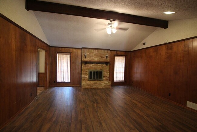 Foto del edificio - Available Now! 3 Bedroom, 2 Bathroom Home ...