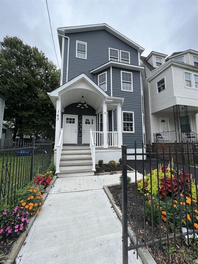 163 N 9th St, Newark, NJ 07107 Condo for Rent in Newark, NJ