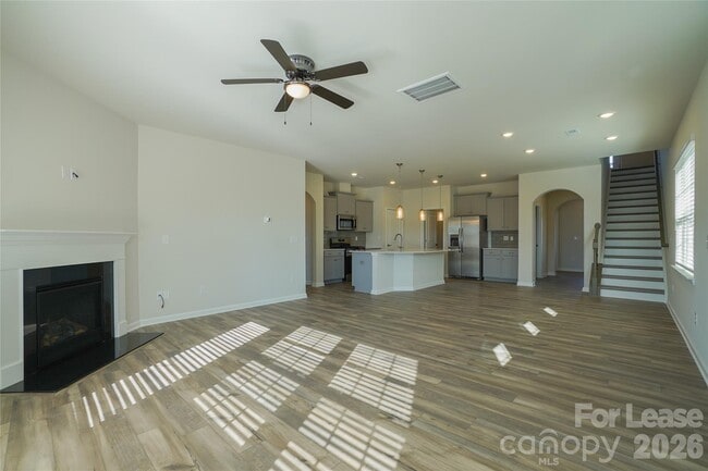 Building Photo - 1406 Caracara Ct