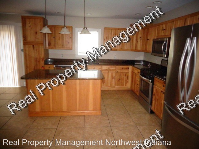Building Photo - 3 br, 2 bath House - 427 N. Indiana Street