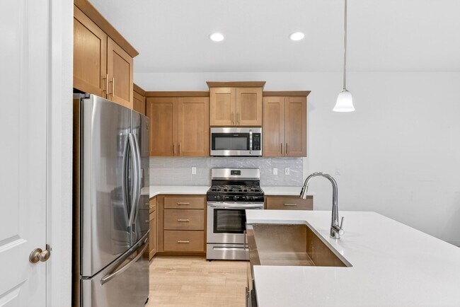 Foto del edificio - Modern Happy Valley Home with Open-Concept Living & Private Yard