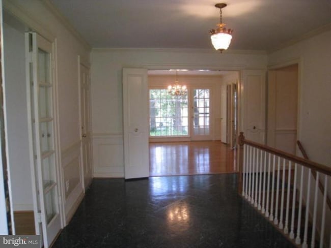 Photo - 11132 Luxmanor Rd House