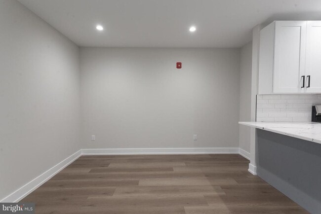 Building Photo - 3849 Fairmount Ave