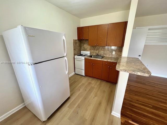 Foto del edificio - 692 NE 85th St