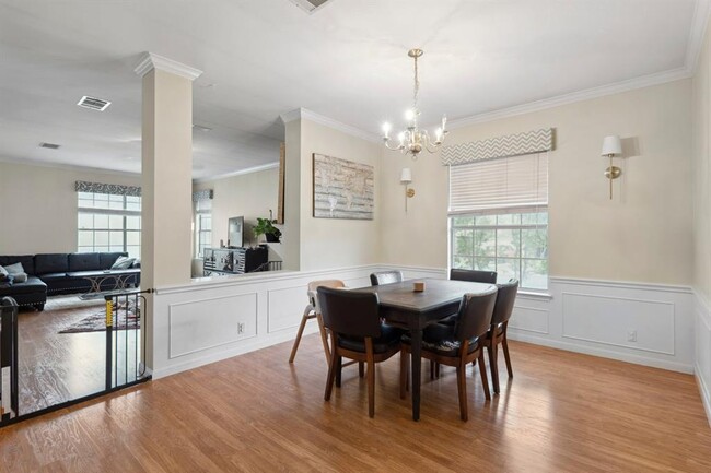 Foto del edificio - 8200 Edgemoor Pl