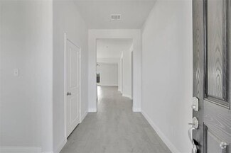 Building Photo - 517 Parrino pkwy