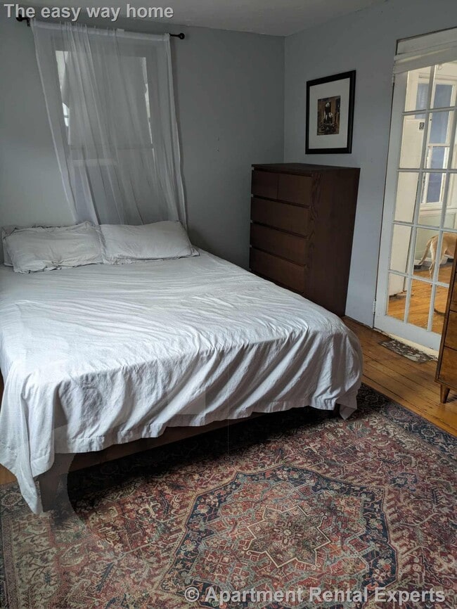 Building Photo - 434 Franklin St