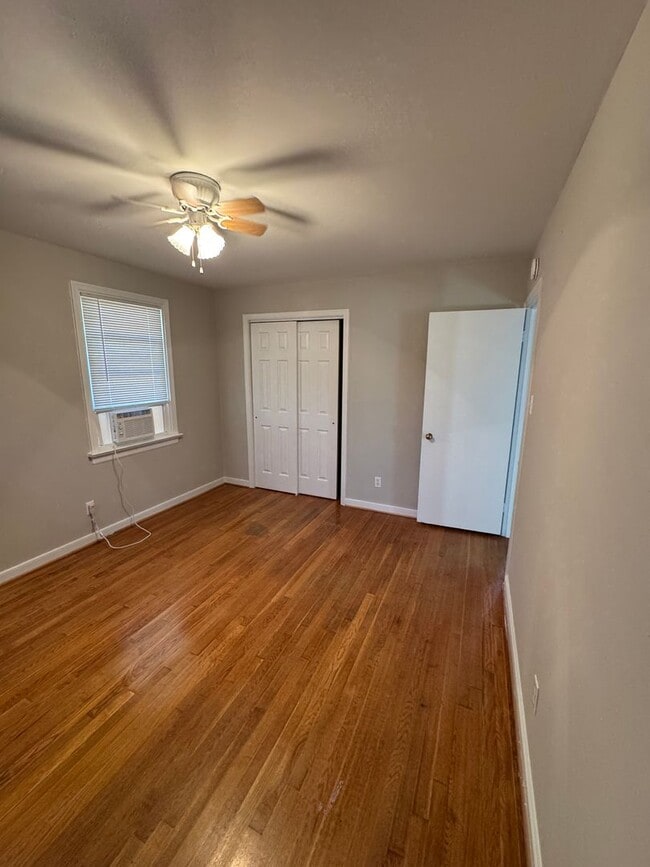 Building Photo - Charming 3 bedroom home in West End Manor ...