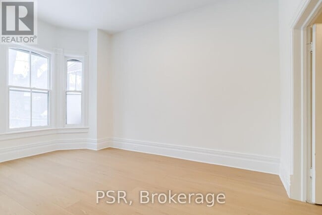 Building Photo - 68 Brookfield St