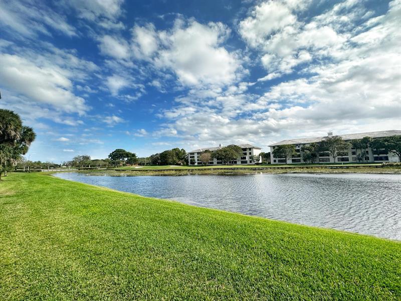 1520 Whitehall Dr Unit 101, Davie, FL 33324 Condo for Rent in Davie, FL