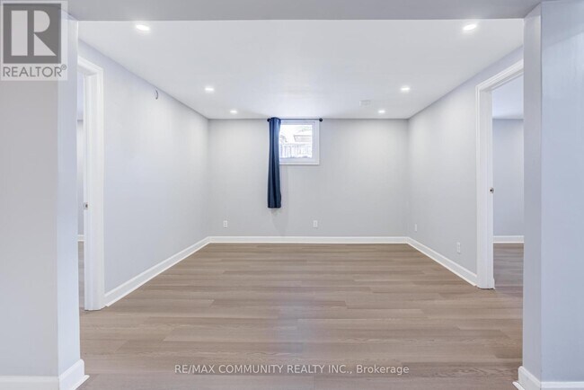 Photo du bâtiment - 291 Poplar St