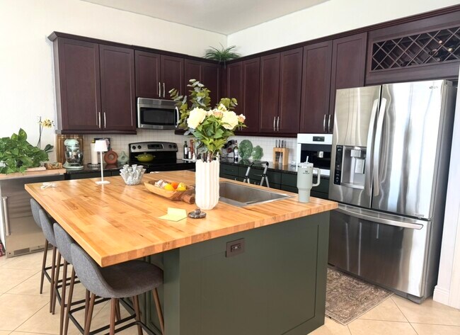 Foto del edificio - 21670 Red Latan Way