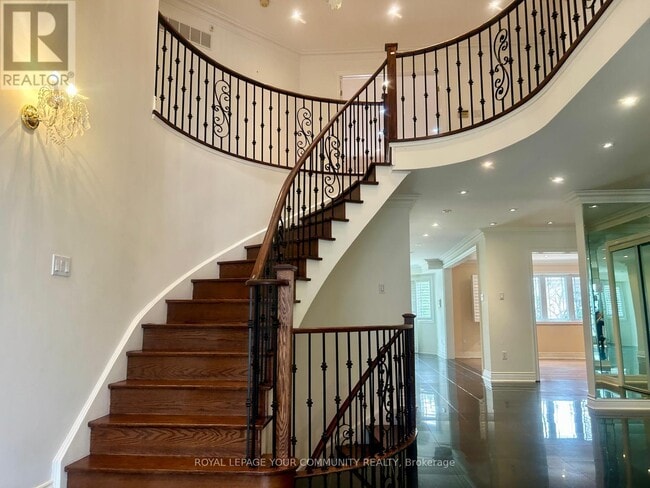 Building Photo - 9 Ardwold Gate