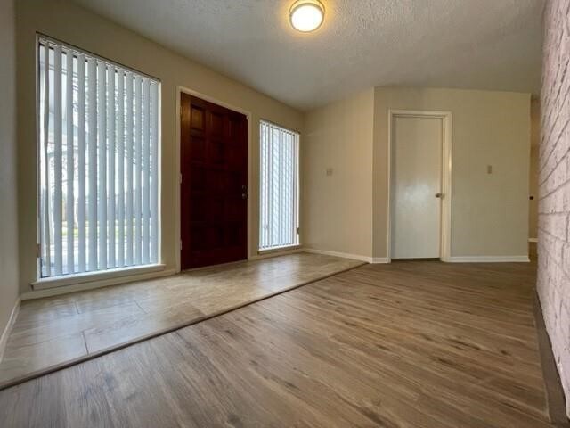 Foto del edificio - 2726 Mesquite Dr