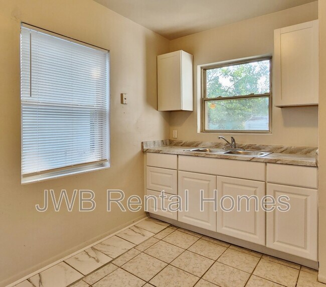 Photo - 1622 W 26th St House